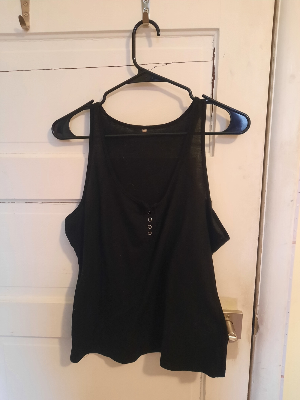Black Women's Button-Accent Tank Top